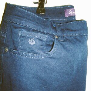 Women's Gloria Vanderbilt Amanda jean, dark blue wash, size 12. New, never worn.